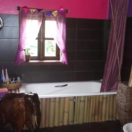 Casa Camelias Sa